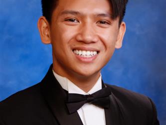 INDEPENDENCE HIGH SCHOOL SENIOR GRADUATE
