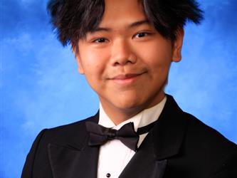 INDEPENDENCE HIGH SCHOOL SENIOR GRADUATE