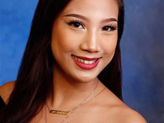 INDEPENDENCE HIGH SCHOOL SENIOR GRADUATE