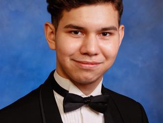 INDEPENDENCE HIGH SCHOOL SENIOR GRADUATE
